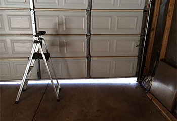 Garage Door Off Track | Garage Door Repair Englewood, CO Garage Door Off Track | Garage Door Repair Englewood, CO